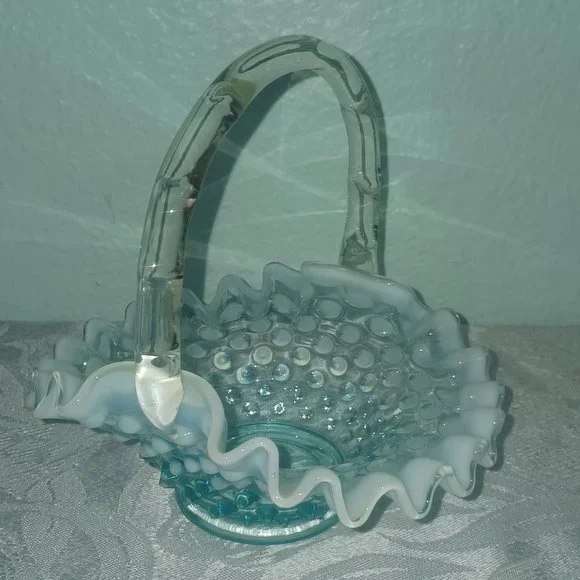 Vintage Fenton Hobnail Blue Opalescent Basket - Picture 4 of 6